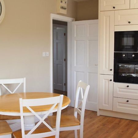 Atlantic Rose Cottage ดูลิน ภายนอก รูปภาพ